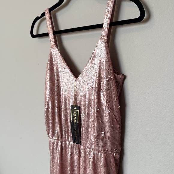 Dress the Population Rose Gold Sequin Sparkling NWT VNeck Midi Dress Prom XS - Picture 3 of 13